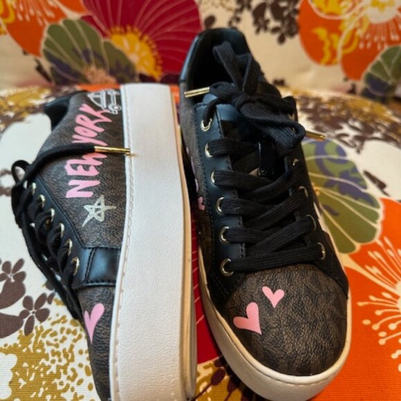 MICHAEL Michael Kors Poppy Lace Up Painted NYC Trainers Sneakers Women’s Sz 6.5 - Picture 3 of 5